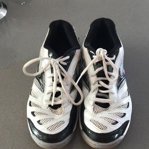 Mizuno volleyball shoes